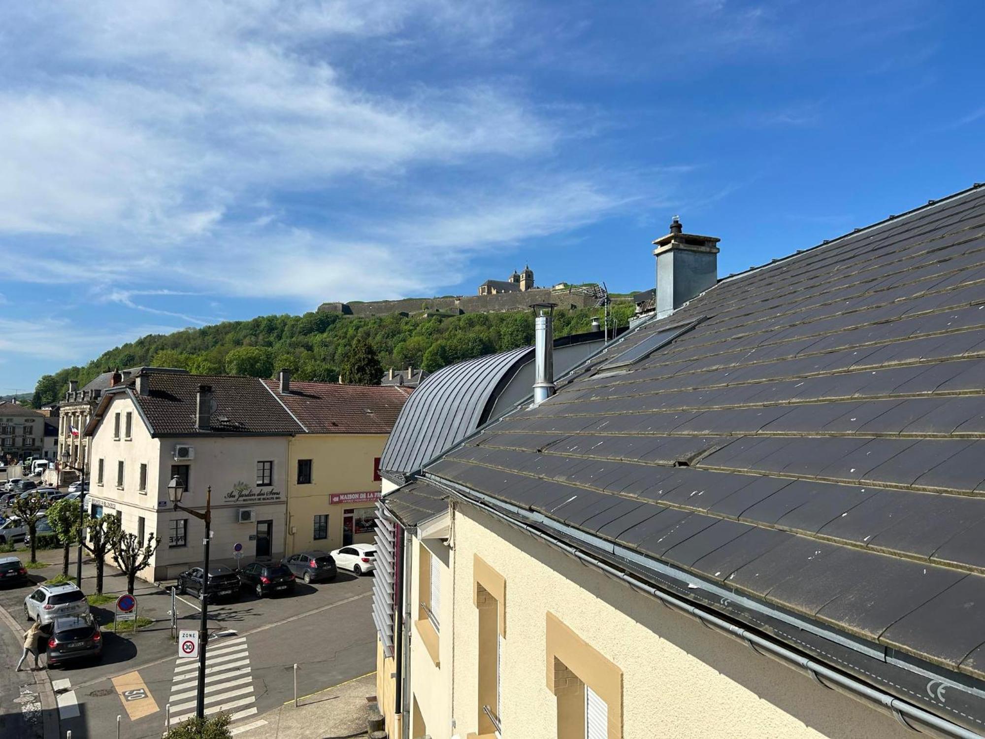 مبيت وإفطار Au Coeur De Montmedy المظهر الخارجي الصورة